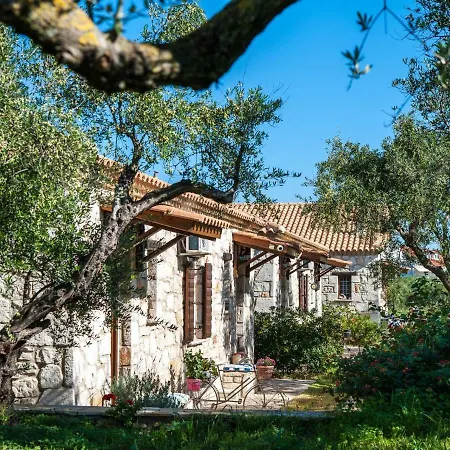 Gerakari Superior Villa Amoudi